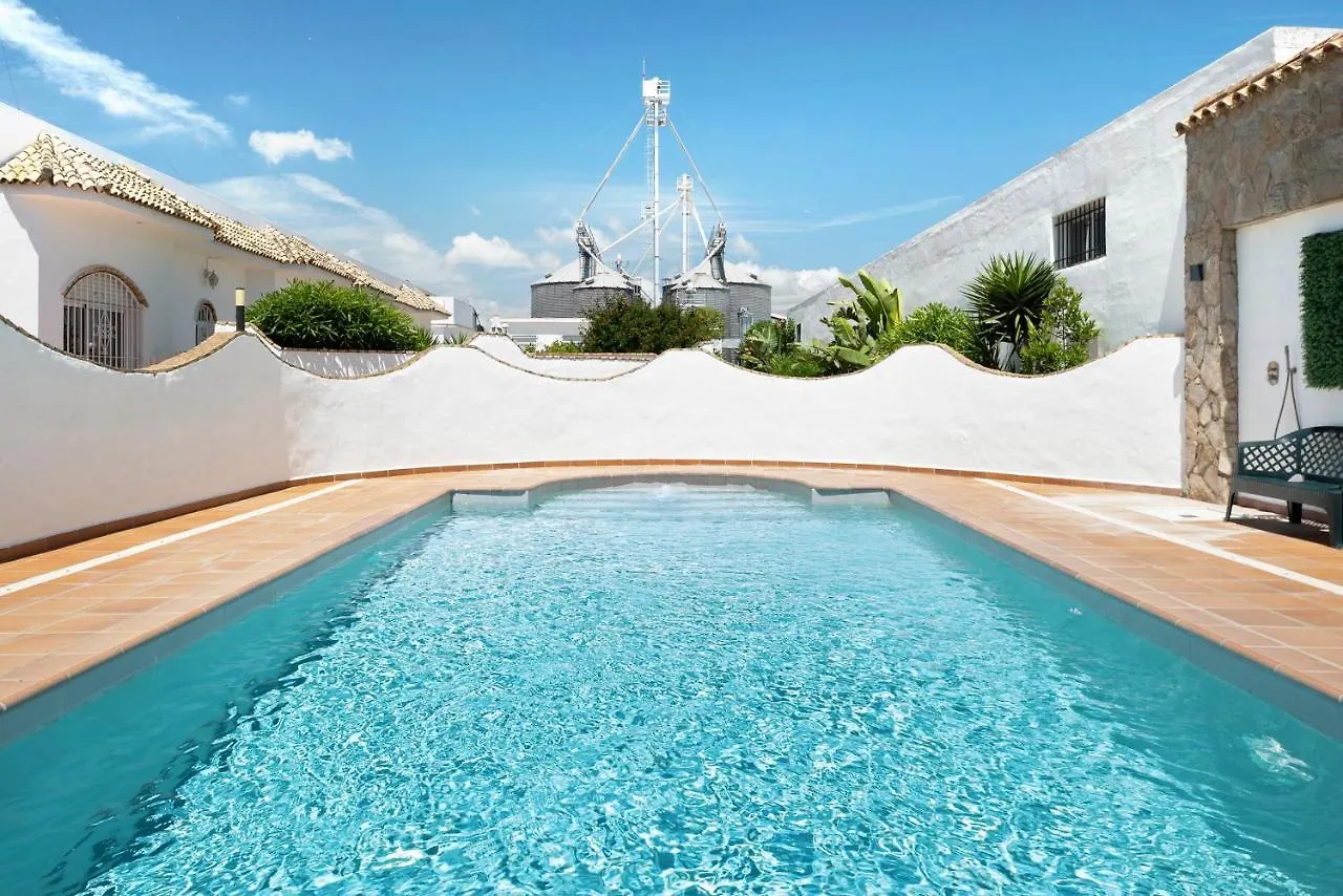 別荘 Chalet Fuente3 Piscina Comun Famila コニル・デ・ラ・フロンテラ スペイン