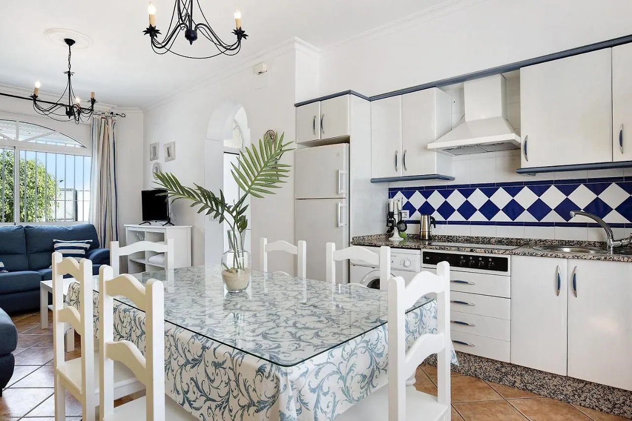 Chalet Fuente3 Piscina Comun Famila コニル・デ・ラ・フロンテラ スペイン