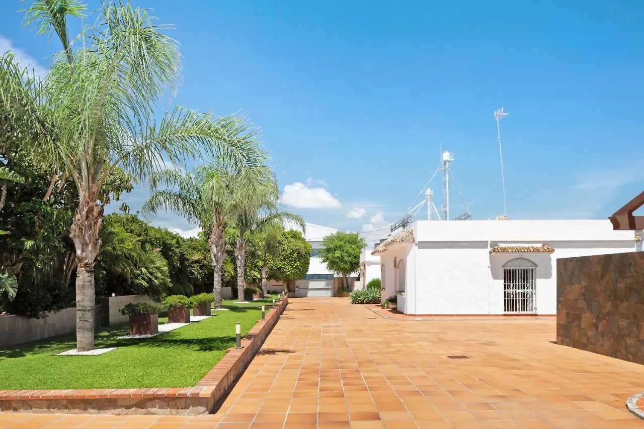 Holiday home Chalet Fuente3 Piscina Comun Famila Conil De La Frontera